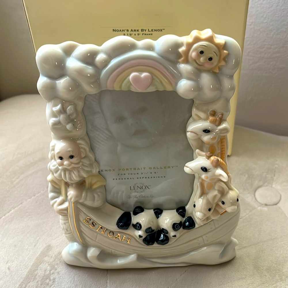 Lenox Noah’s Ark picture frame